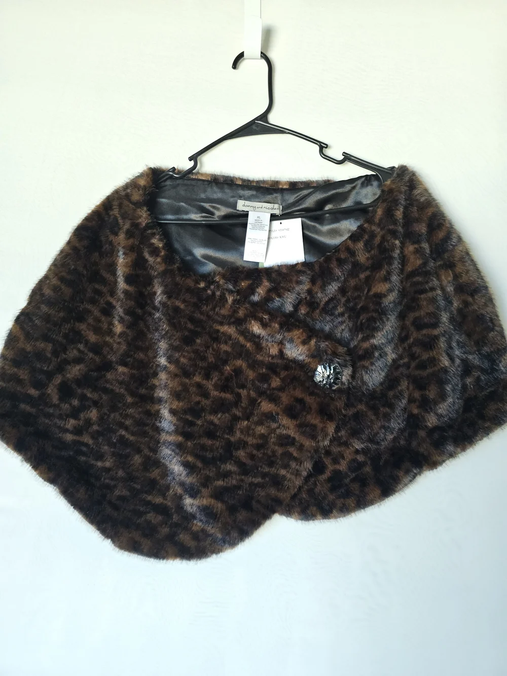 NWT Danny & Nicole Leopard Faux Fur Wrap Capelet XL - Read Details